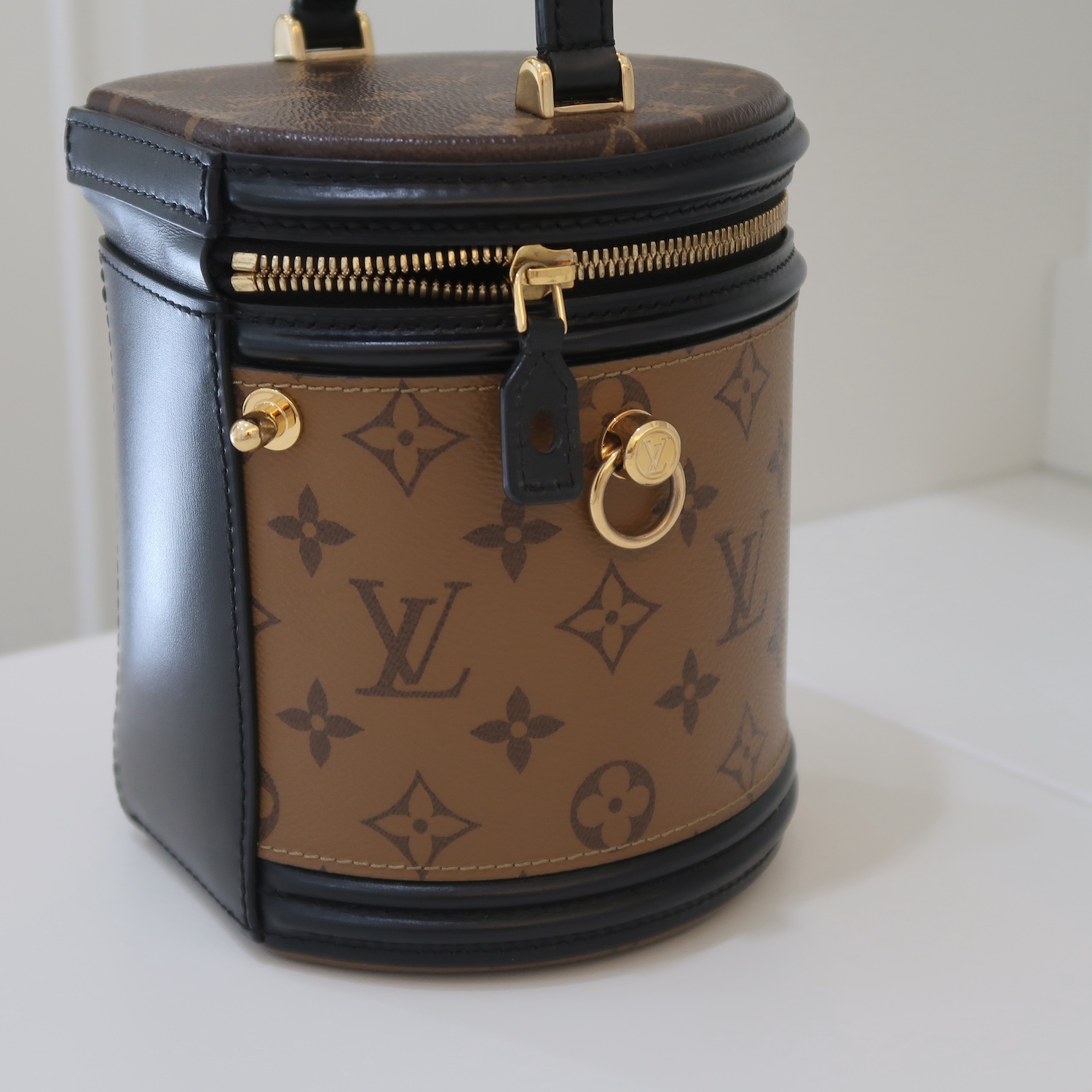 Louis Vuitton Monogram Reverse Cannes