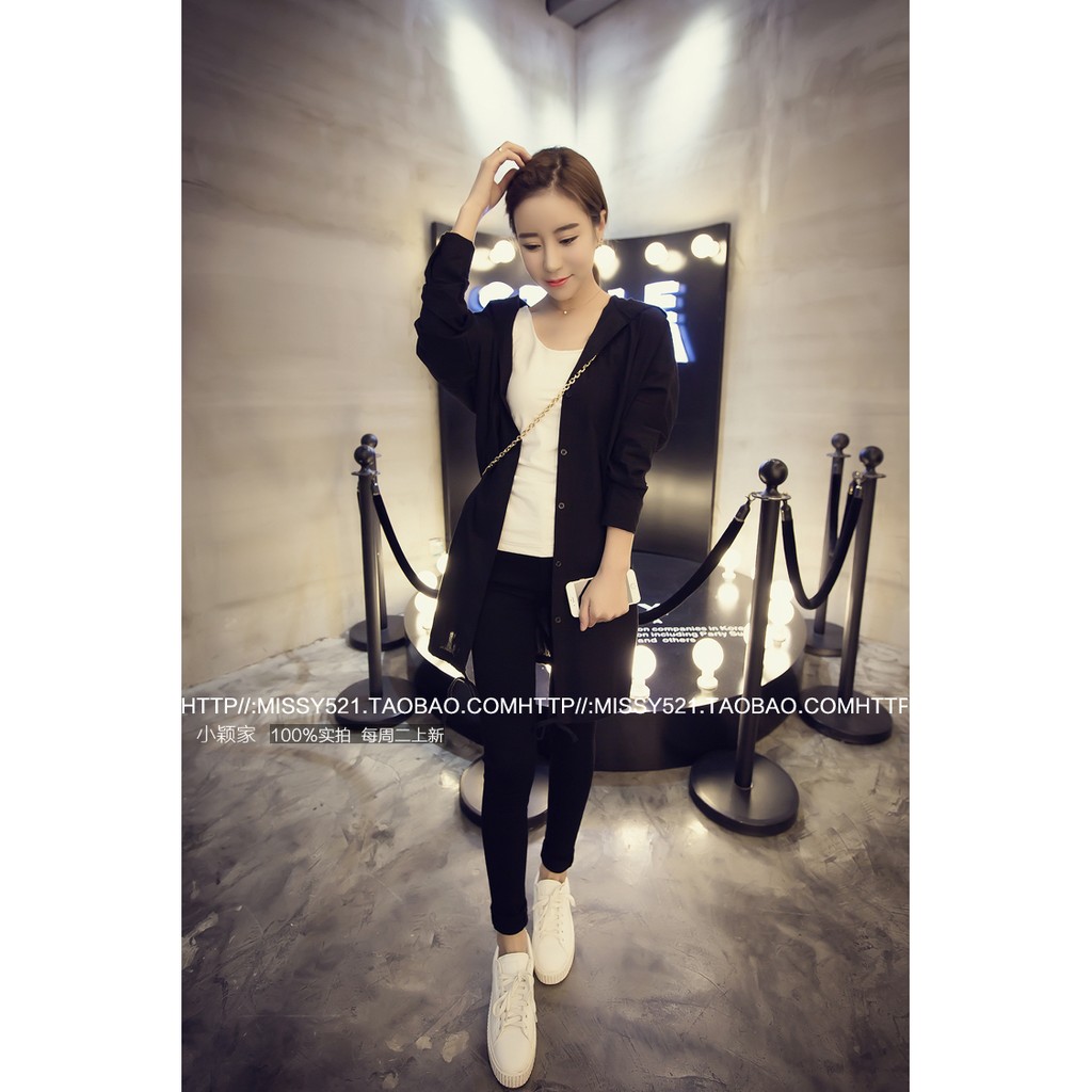 เสื้อคลุมฮู้ดดี้ สกรีนลายด้านหลัง ผ้าไนลอนเนื้อด้าน ไม่หนา พร้อมส่งจ้า Black