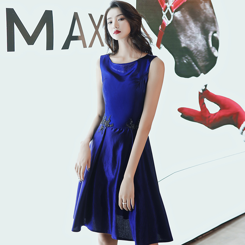 ชุดราตรี ชุดราตรีสวยหรู แบบ ทันสมัย Evening dress