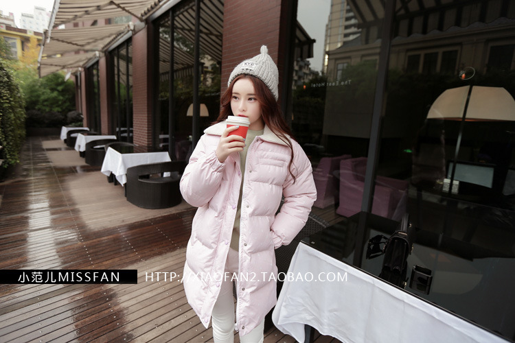 เสื้อกันหนาว สีชมพูลายจุด หวานๆ แต่งผ้าขนแกะที่คอปกเสื้อ ผ้าร่มเนื้อดีกันลม ซิปหน้า+กระดุม น่ารัก เกาหลีมากๆ พร้อมส่งเลยจ้า ชมพูอ่อน ลายจุดขาว