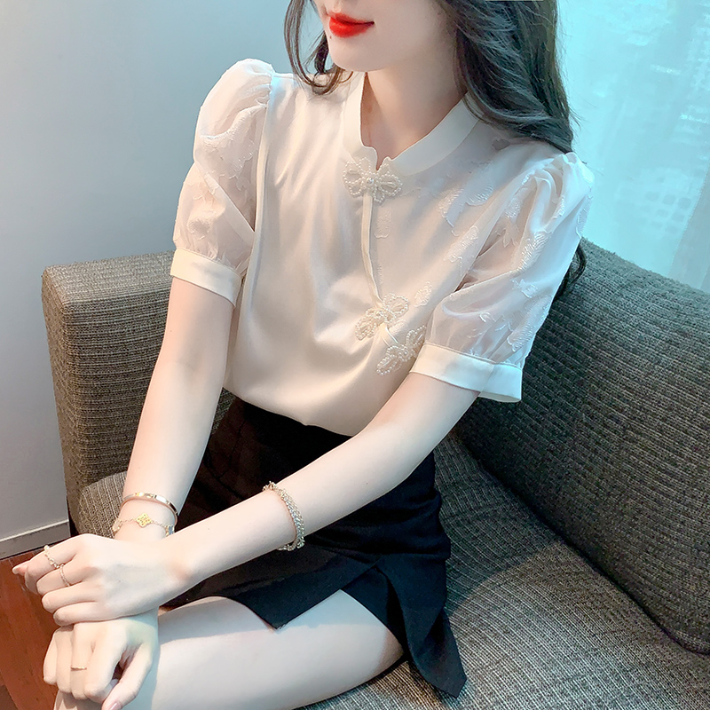 เสื้อเชิ้ตผู้หญิงใส่ทํางาน 390 บาทต่อชิ้น ฟรีค่าจัดส่ง