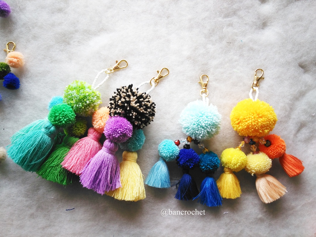 พวงกญแจพู่แขวนกระเป๋า Tassel keychains หลากสี 5.5-6 นิ้ว
