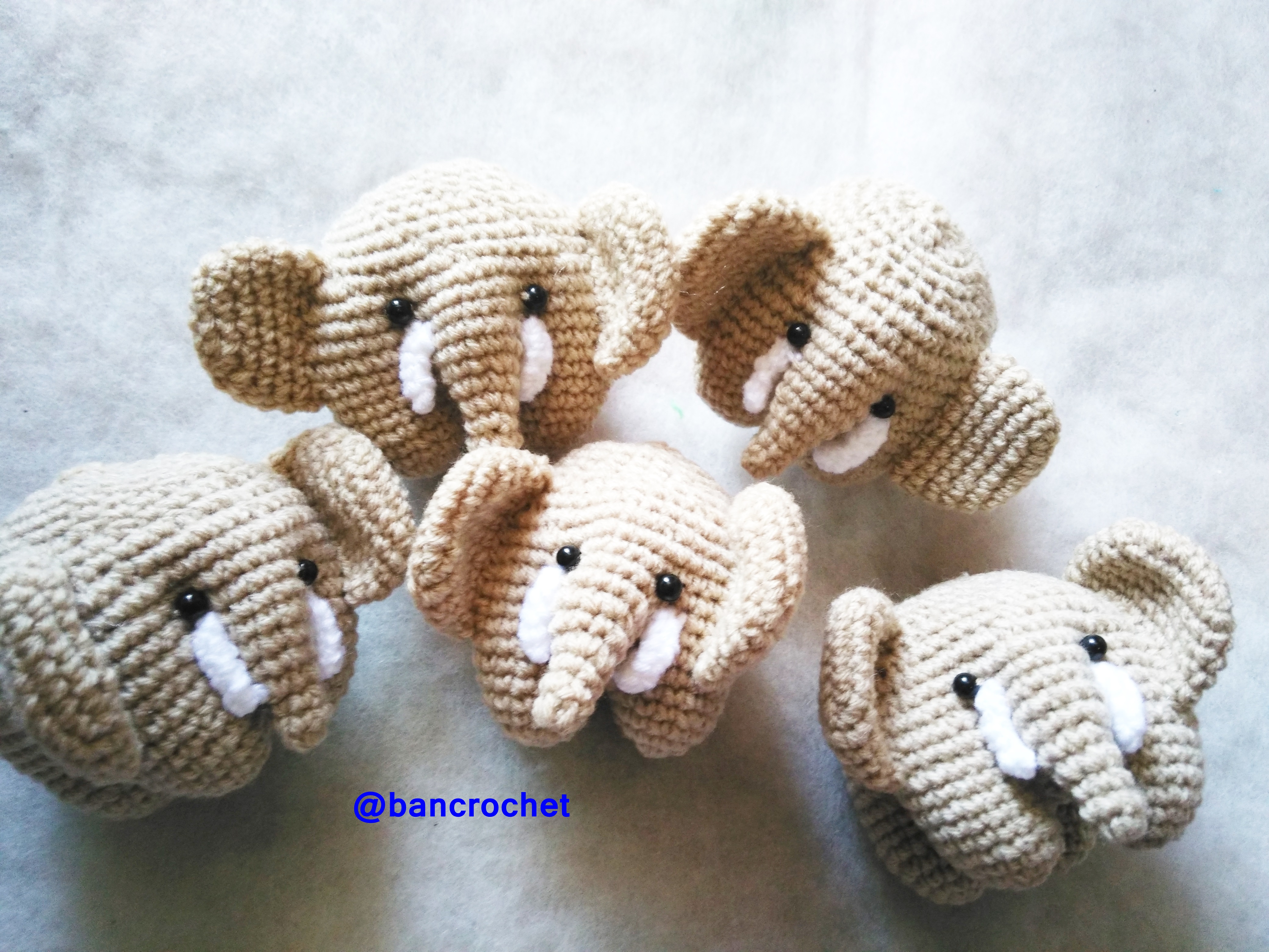 Bancrochet ช้างถักโครเชต์ Crochet elephant doll สีครีม 4 นิ้ว
