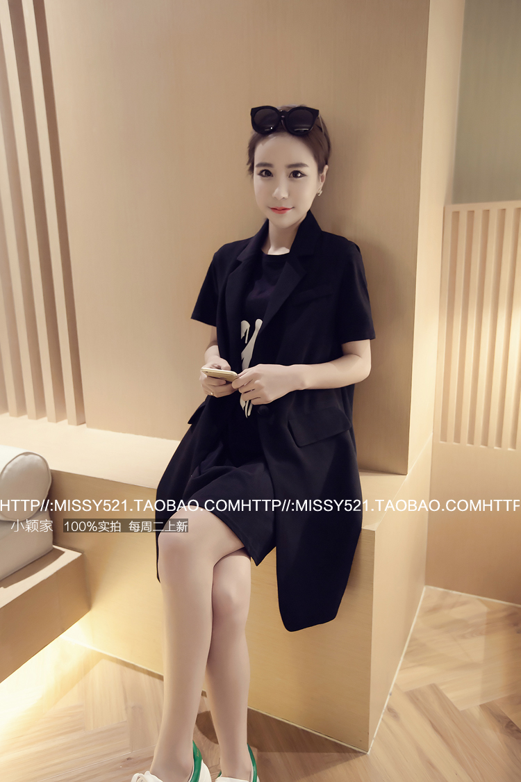 เสื้อคลุมแฟชั่นแขนกุด ตัวยาว เกาหลีมากๆ เรียกได้ว่างานดีแบบเก๋จ้า พร้อมส่งเลยน๊าา ดำ