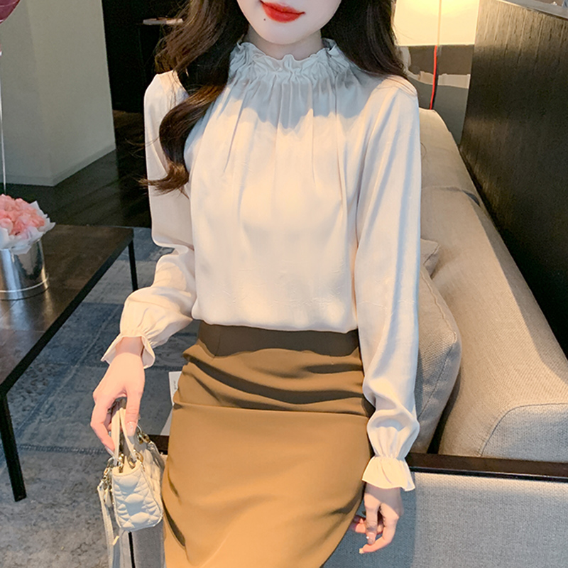 เสื้อเชิ้ตผู้หญิงใส่ทํางาน 390 บาทต่อชิ้น ฟรีค่าจัดส่ง
