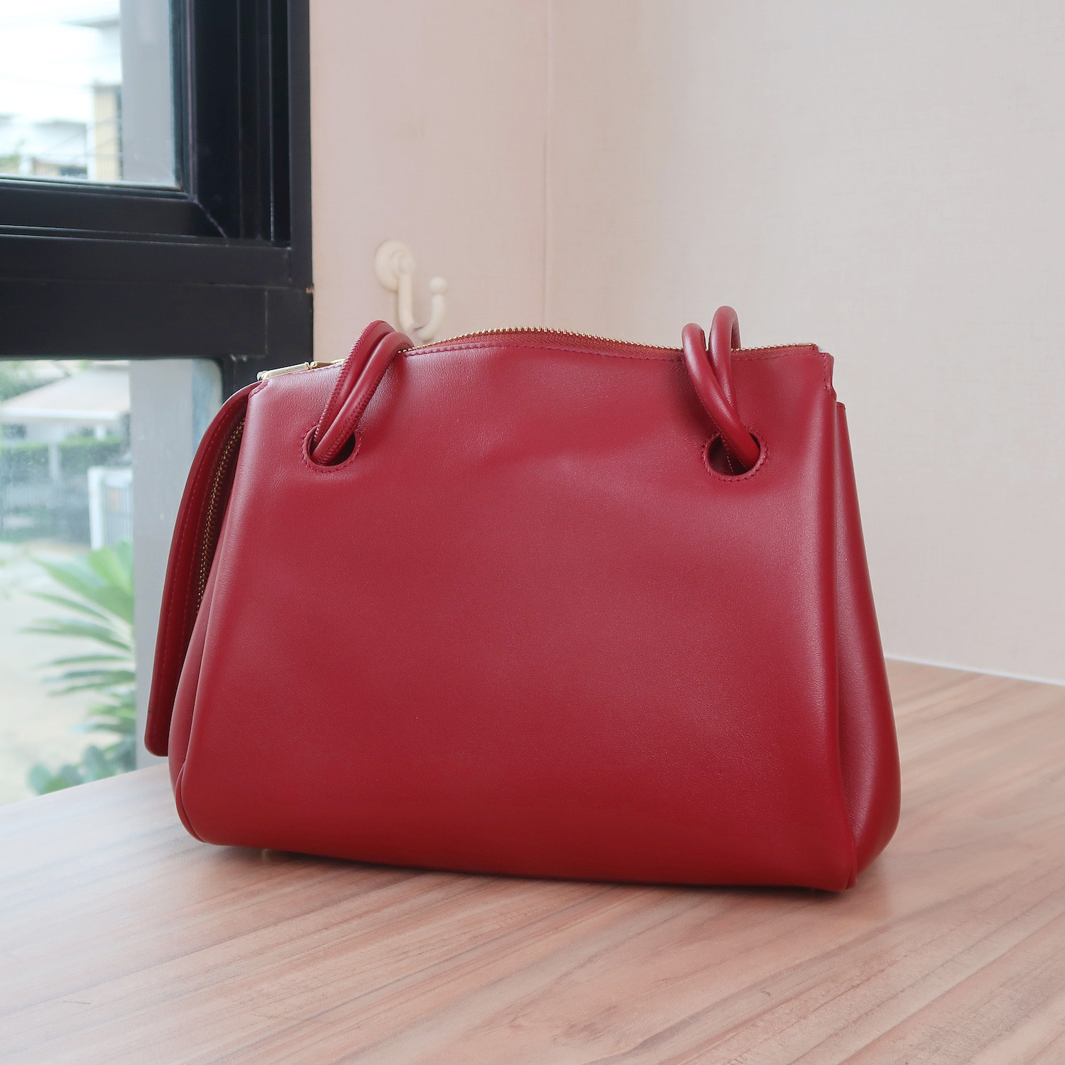 Loewe Brunt Red Calf Small Madrid Bag (ใบเสร็จไทย 1 เดือน ลด 1 แสน)