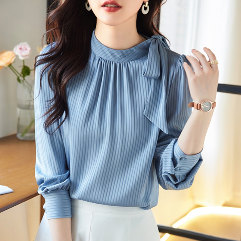 เสื้อเชิ้ตผู้หญิงแขนยาว เสื้อเชิ้ตผู้หญิงใส่ทํางาน 390 บาทต่อชิ้น ฟรีค่าจัดส่ง