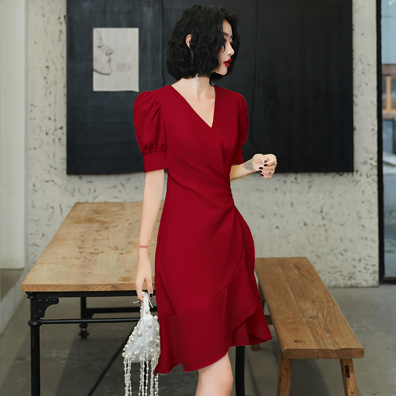 ชุดราตรี ชุดราตรีสวยหรู แบบ ทันสมัย Evening dress