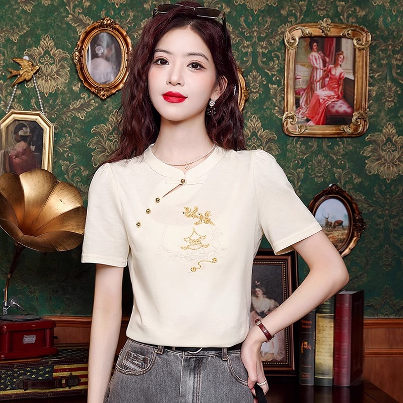 เสื้อเชิ้ตผู้หญิงใส่ทํางาน 390 บาทต่อชิ้น ฟรีค่าจัดส่ง