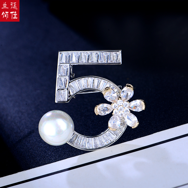 เข็มกลัด เข็มกลัดสวยๆ เข็มกลัดติดเสื้อ Brooch