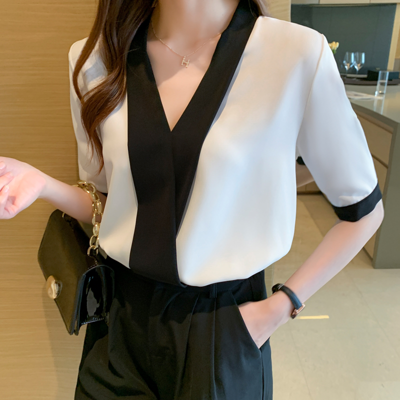เสื้อเชิ้ตผู้หญิงแขนยาว เสื้อเชิ้ตผู้หญิงใส่ทํางาน 390 บาทต่อชิ้น ฟรีค่าจัดส่ง