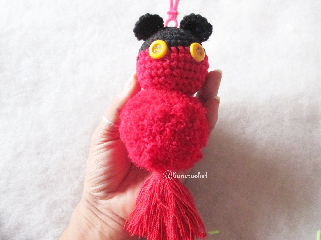 พวงกุญแจปอมปอมมิกกี้เม้าส์ pompoms mickey crochet keychain