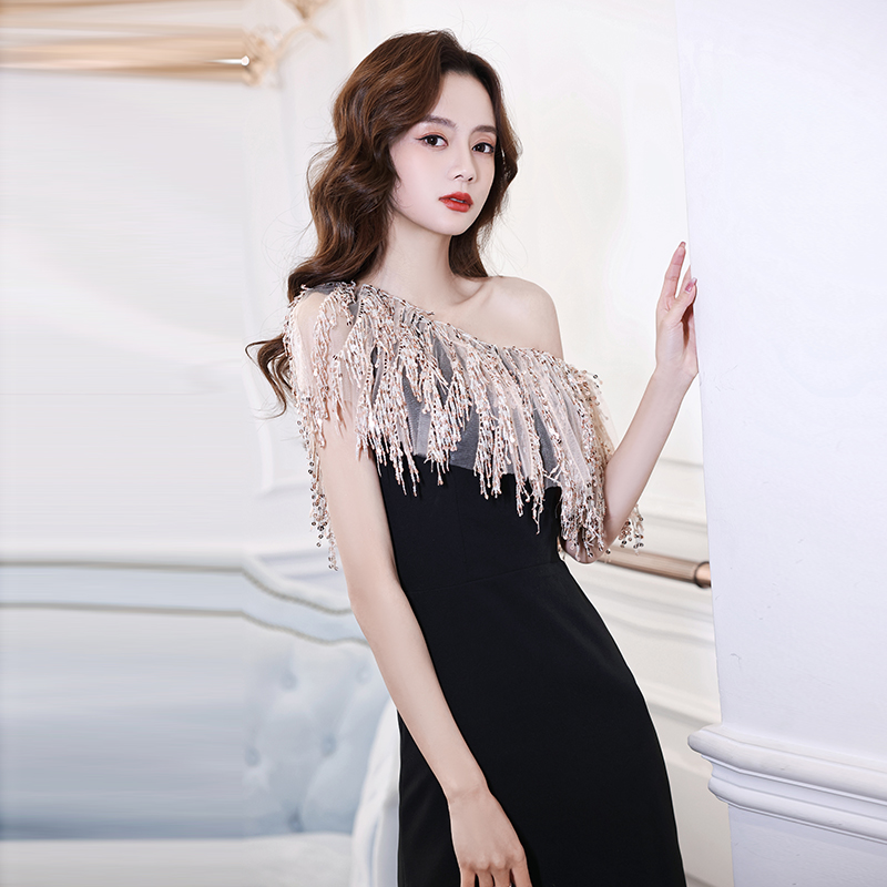 ชุดราตรี ชุดราตรีสวยหรู แบบ ทันสมัย Evening dress