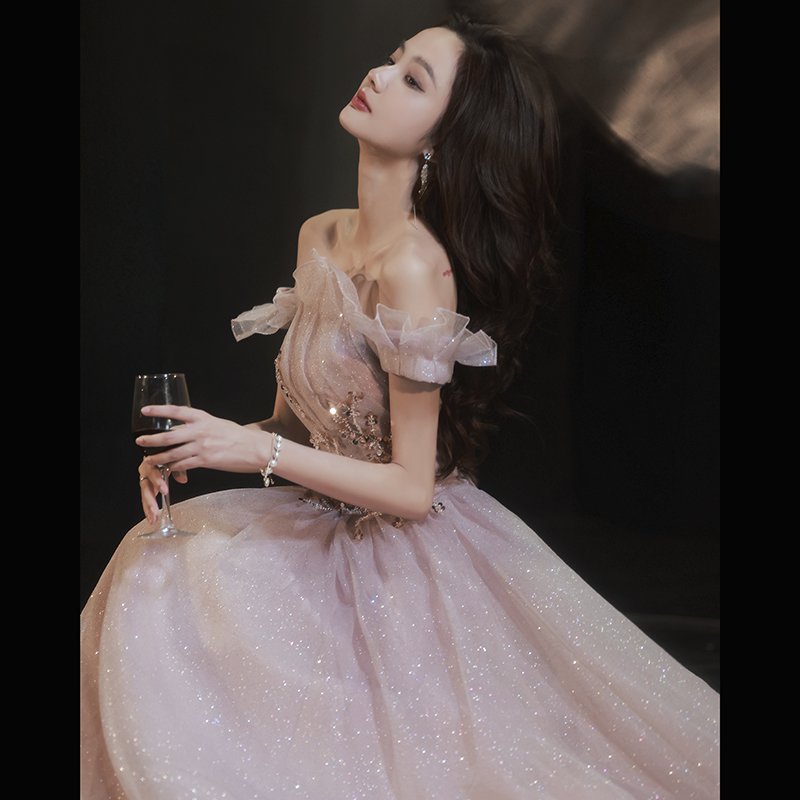 ชุดราตรี ชุดราตรีสวยหรู แบบ ทันสมัย Evening dress