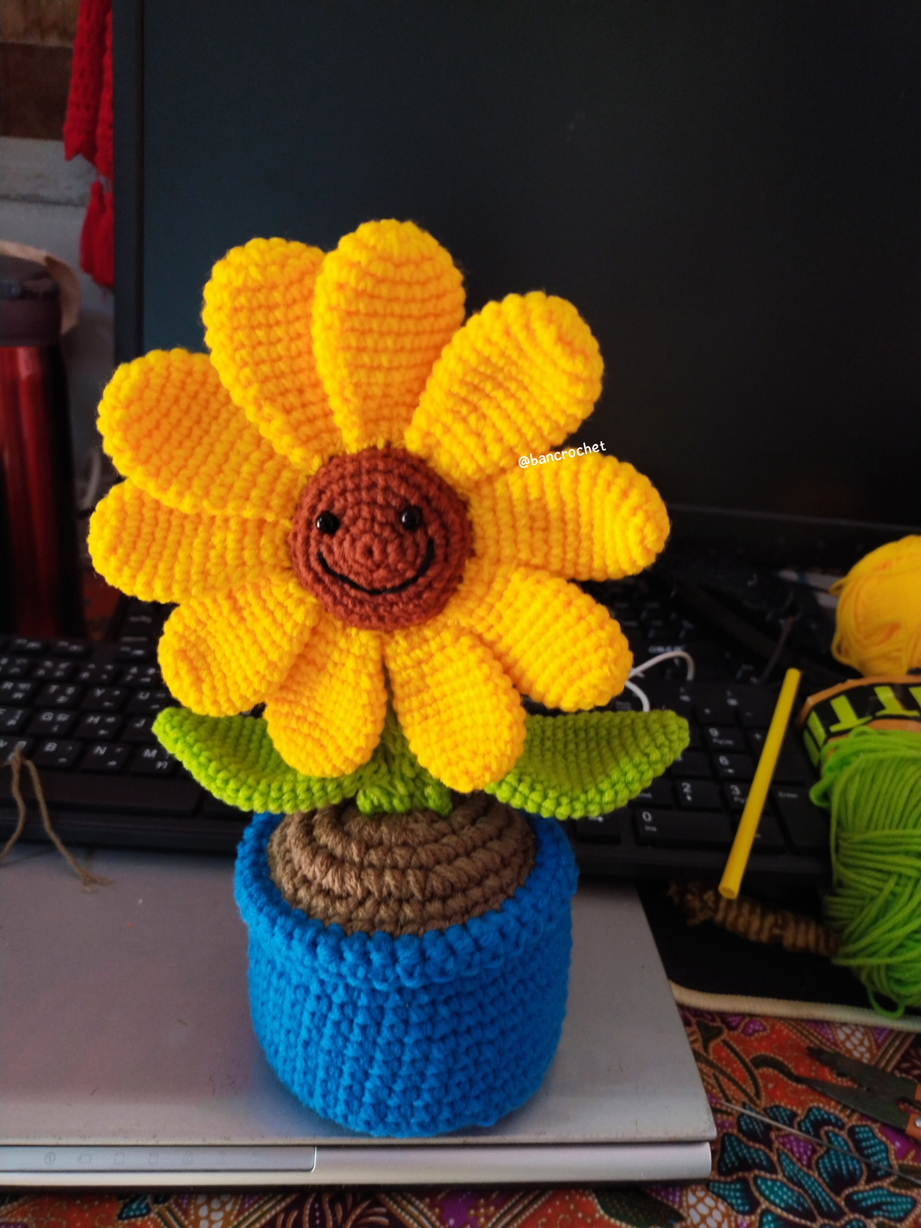 Bancrochet ดอกทานตะวันถักโครเชต์ crochet flower หลากสี 8*5.5