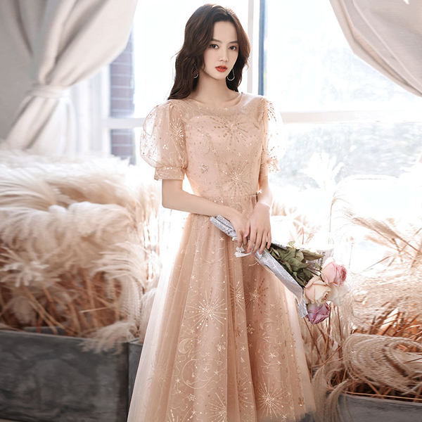 ชุดราตรี ชุดราตรีสวยหรู แบบ ทันสมัย Evening dress