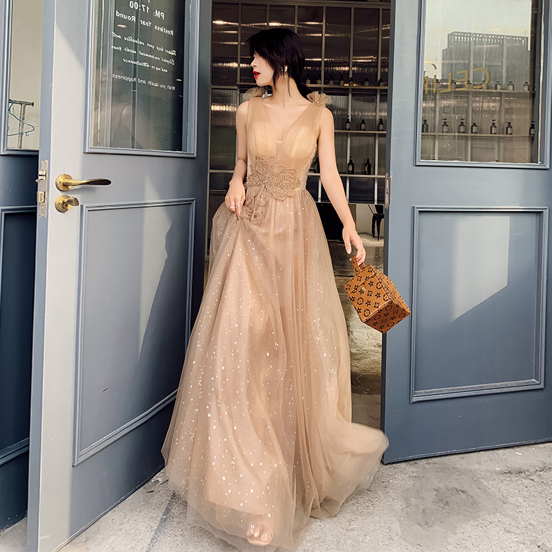 ชุดราตรี ชุดราตรีสวยหรู แบบ ทันสมัย Evening dress