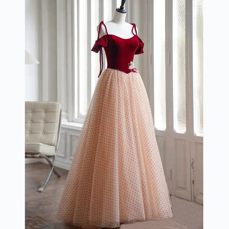 ชุดราตรี ชุดราตรีสวยหรู แบบ ทันสมัย Evening dress