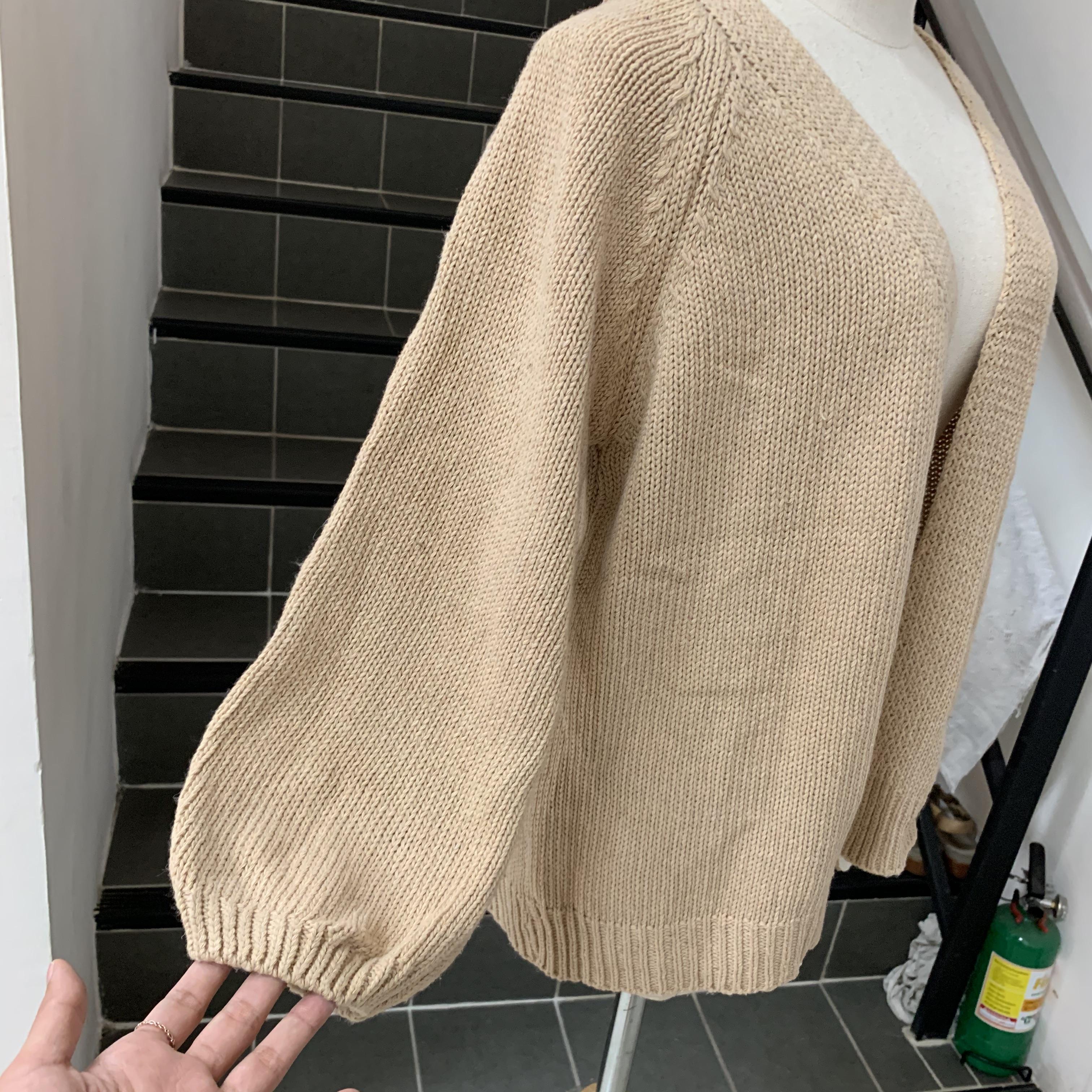 เสื้อคลุมกันหนาว ไหมพรมถัก ตัวสั้นทรงสวย พร้อมส่ง สีดำ