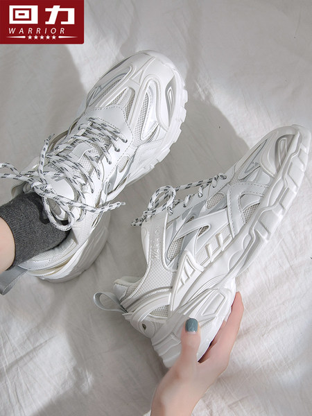 รองเท้าผ้าใบแฟชั่นผู้หญิง ใส่สบาย มีขนาด 35-40
