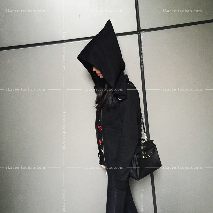 เสื้อกันหนาว ฮู้ดเท่ๆ สีดำ ผ้าใยสังเคราะห์ งานดุหนานุ่ม พร้อมส่งเลยจ้า BLACK