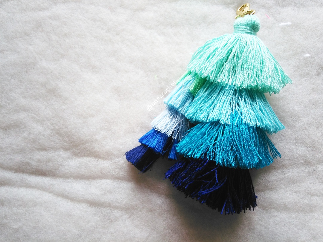 Bancrochet พวงกุญแจพู่ห้อยกระเป๋า tassels pompoms keychains หลากสี 5.5-6นิ้ว