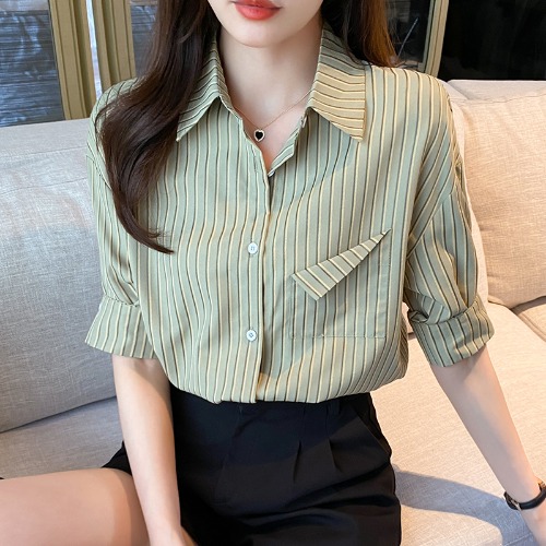 เสื้อเชิ้ตแขนยาววัยรุ่น ลายสวยๆ แบรนด์ YIL AN