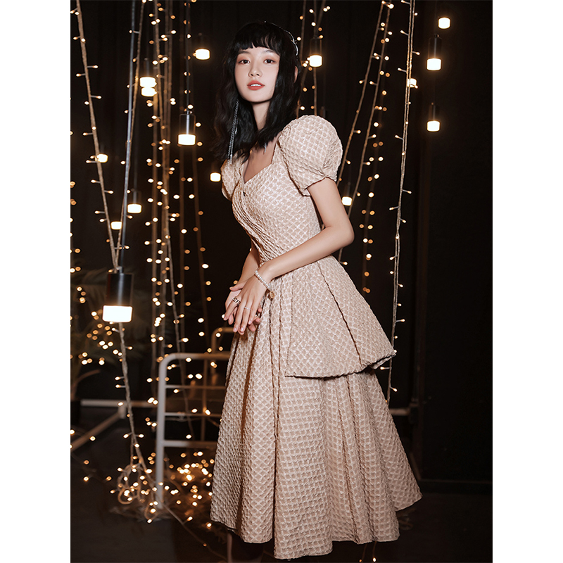 ชุดราตรี ชุดราตรีสวยหรู แบบ ทันสมัย Evening dress