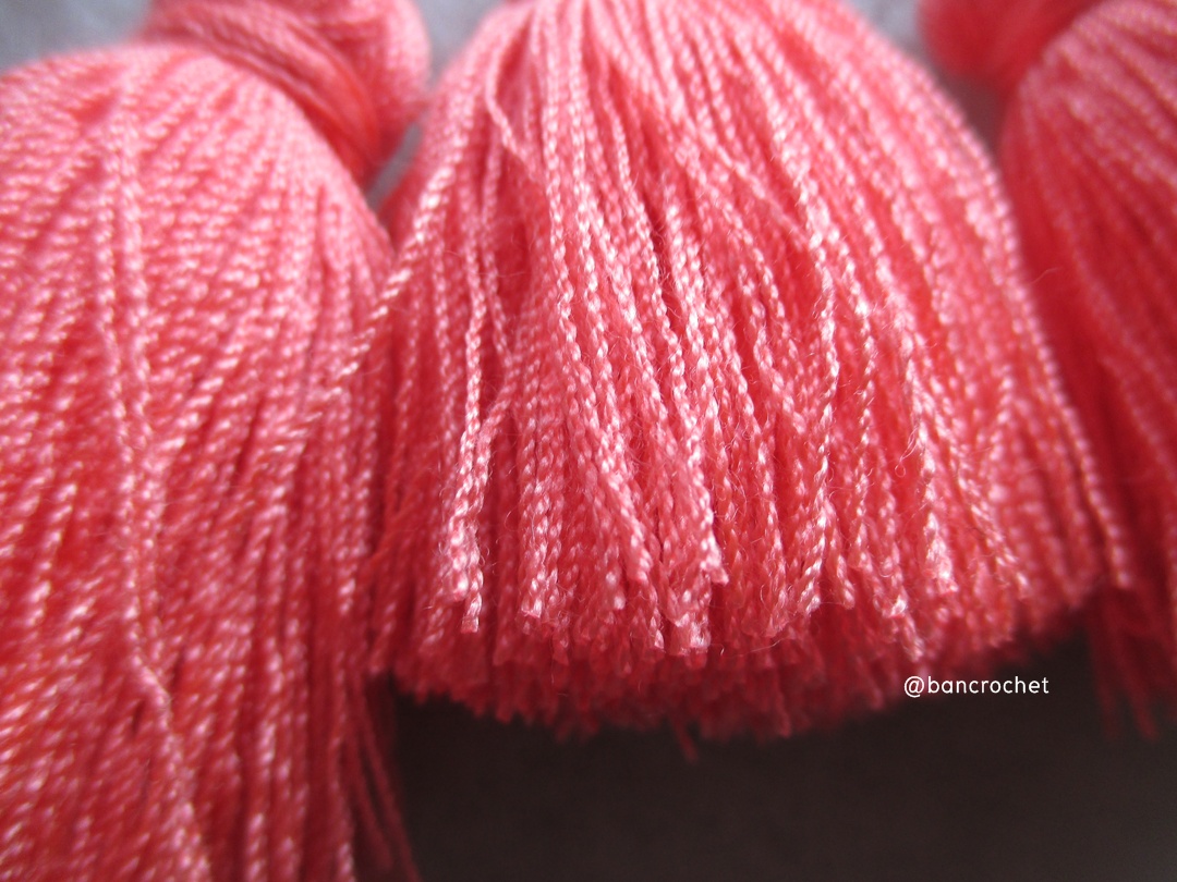 พู่แบบหนาฟู ขนาด 2 นิ้ว 4 ply tassel crochet acrylic yarn 4 ply ส้มโอโรส 2 นิ้ว