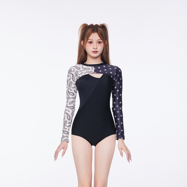 ชุดว่ายน้ำผู้หญิง ชุดว่ายน้ำน่ารัก Bikini ชุดไปทะเล