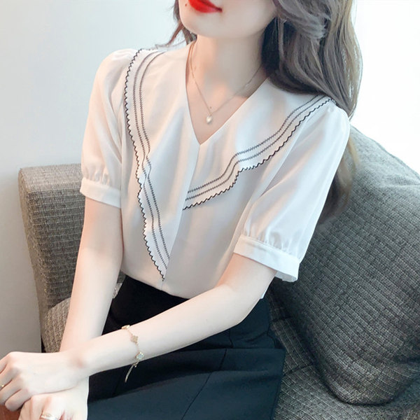 เสื้อลูกไม้ แขนสั้น