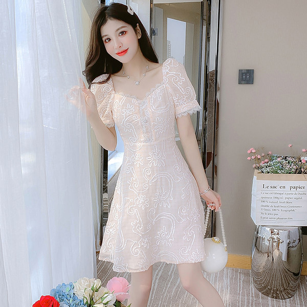 ชุดเดรสสวยๆ ชุดเดรสน่ารักๆ สไตล์เกาหลี By Meiyi women's clothing