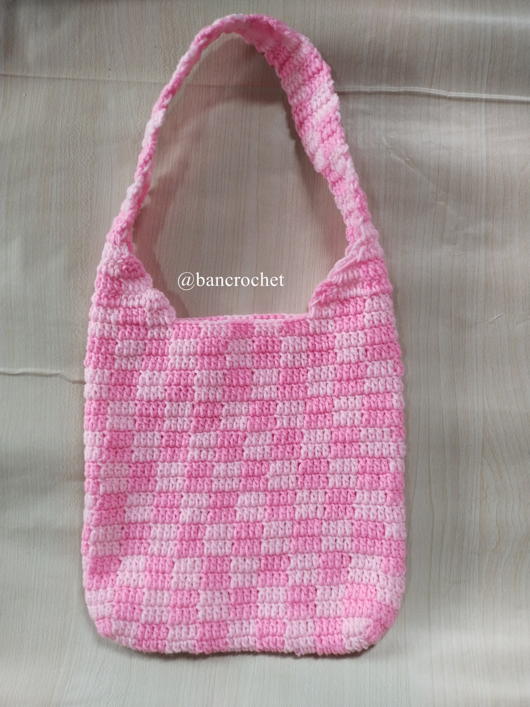 Bancrochet กระเป๋าถักลายตาราง Crochet Bag หลากสี 20*20 cm