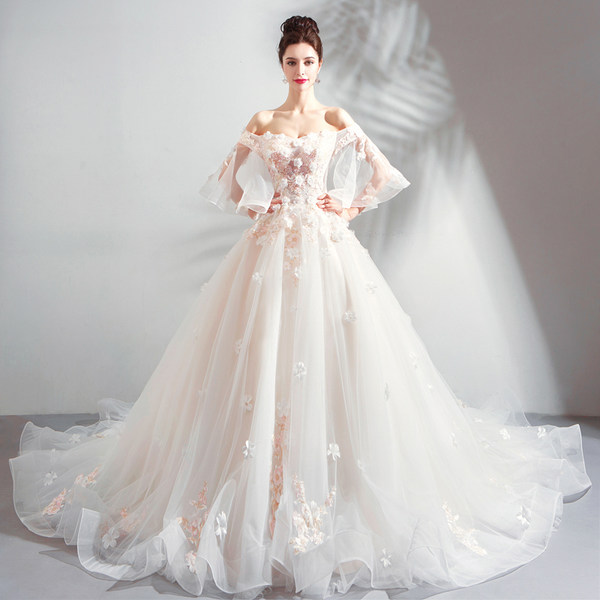ชุดแต่งงาน Wedding Dress แบรนด์ Angel