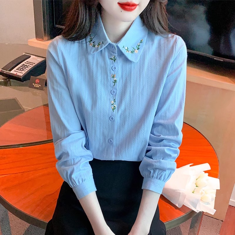 เสื้อเชิ้ตผู้หญิงใส่ทํางาน 390 บาทต่อชิ้น ฟรีค่าจัดส่ง