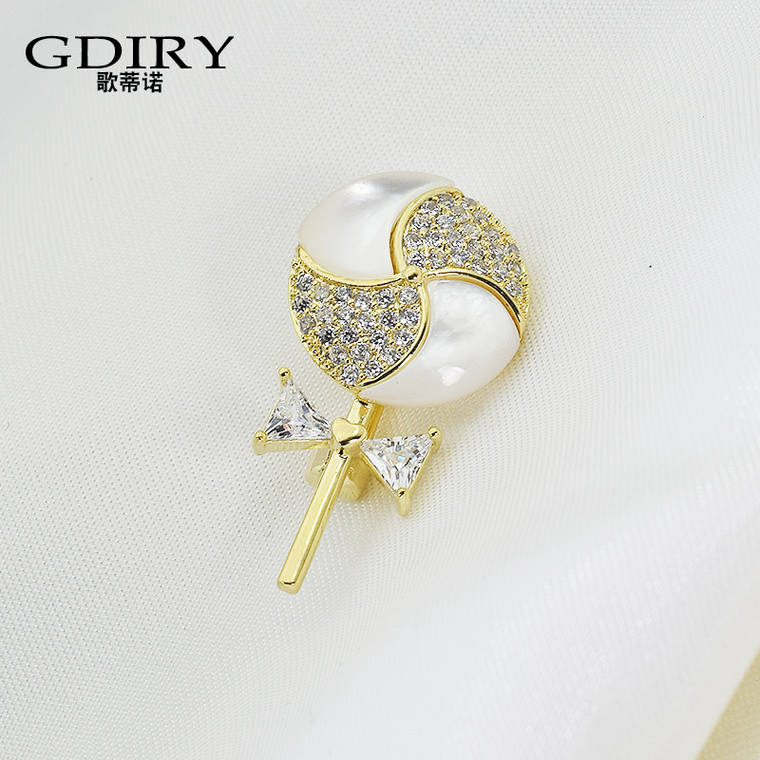 เข็มกลัด เข็มกลัดสวยๆ เข็มกลัดติดเสื้อ Brooch