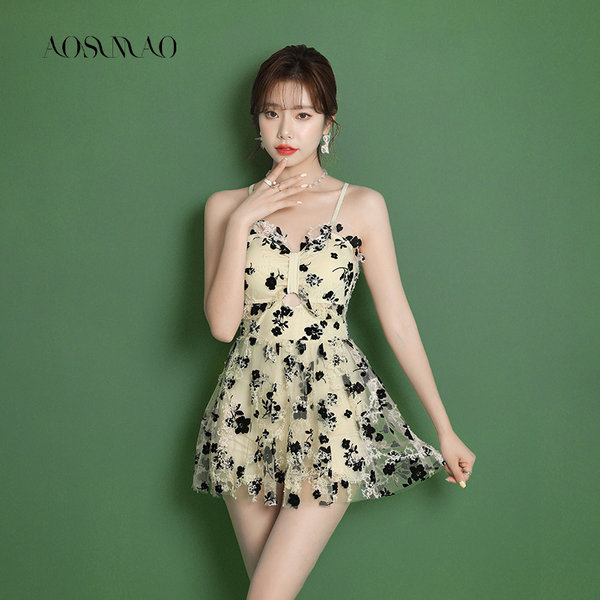 ชุดว่ายน้ำผู้หญิง ชุดว่ายน้ำน่ารัก Bikini ชุดไปทะเล