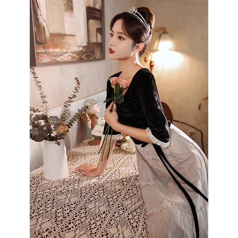 ชุดราตรี ชุดราตรีสวยหรู แบบ ทันสมัย Evening dress