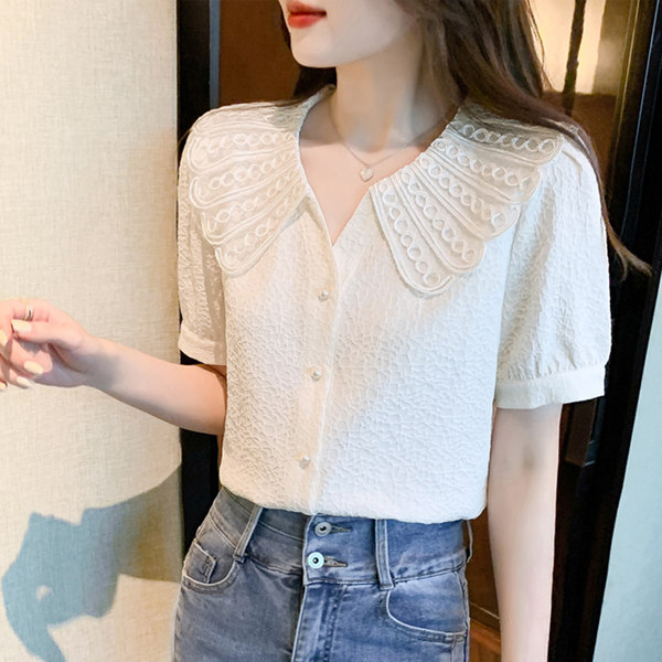 เสื้อลูกไม้ แขนสั้น