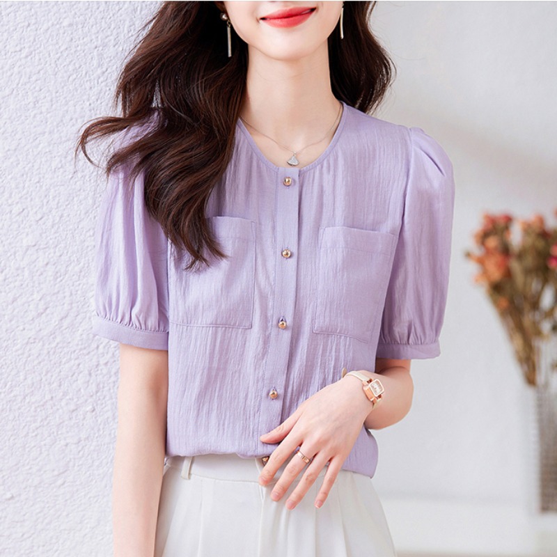 เสื้อเชิ้ตผู้หญิงแขนยาว เสื้อเชิ้ตผู้หญิงใส่ทํางาน 390 บาทต่อชิ้น ฟรีค่าจัดส่ง