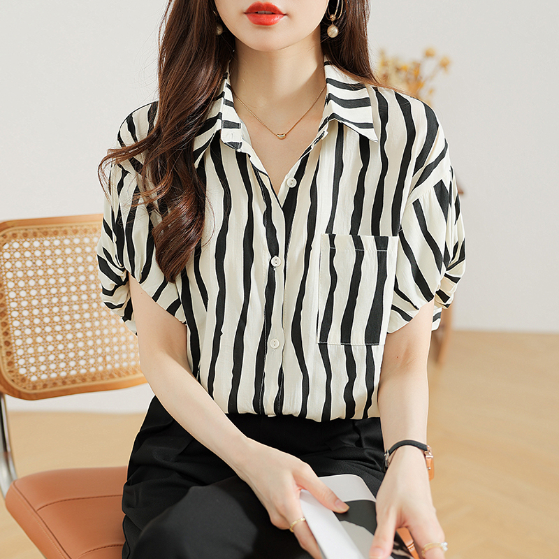 เสื้อเชิ้ตผู้หญิงแขนยาว เสื้อเชิ้ตผู้หญิงใส่ทํางาน 390 บาทต่อชิ้น ฟรีค่าจัดส่ง