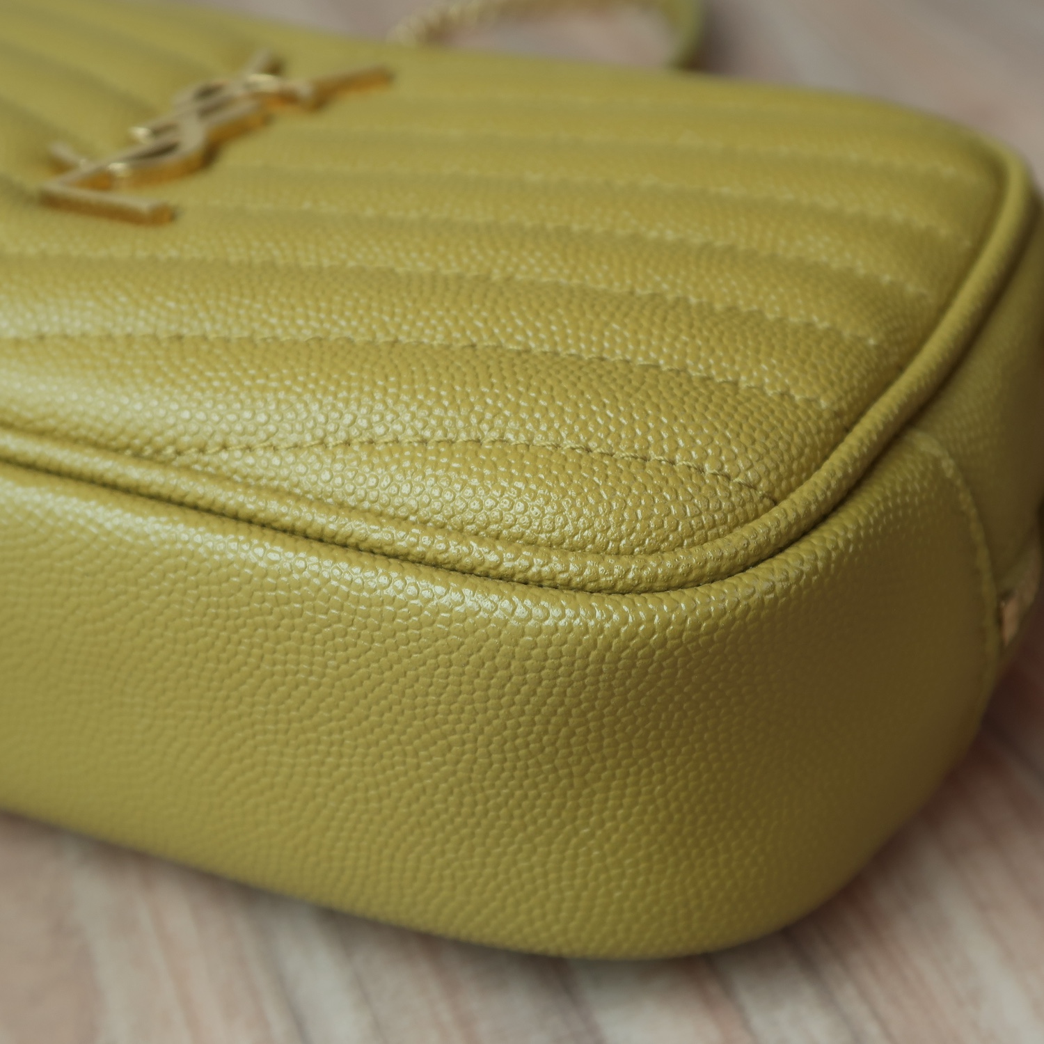 Saint Laurent Light Chatreuse Grain De Poudre Matelasse Mini Lou Camera GHW