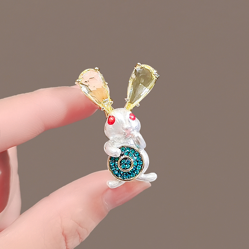 เข็มกลัด เข็มกลัดสวยๆ เข็มกลัดติดเสื้อ Brooch