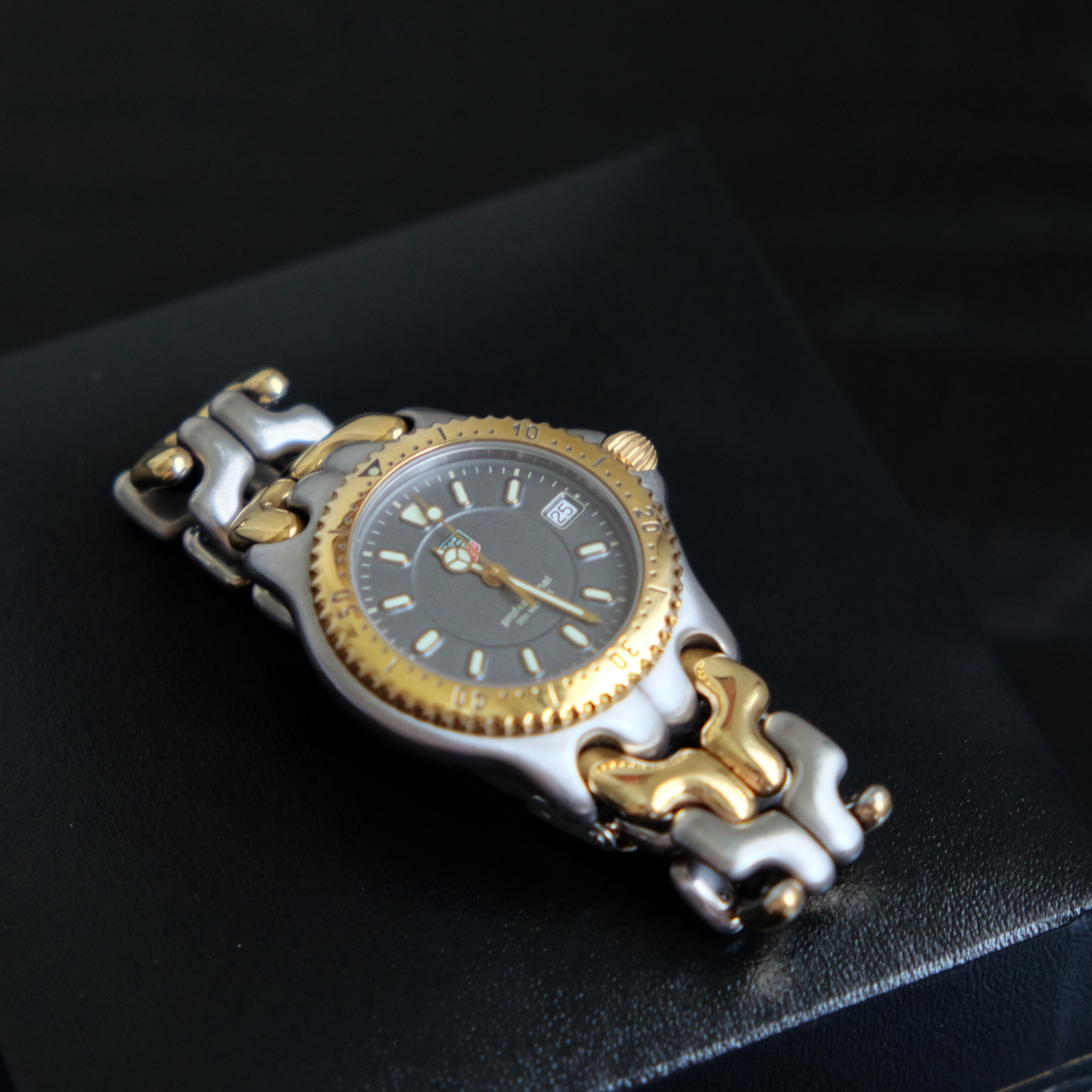 Tag Heuer Grey Dial / 2 Tone Sel Date Watch (32 MM.) ก้างปลา