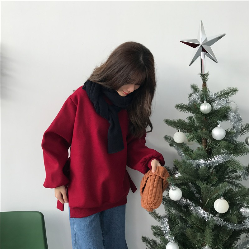 เสื้อแขนยาวแฟชั่นตัวโคล่ง สีแดงเลือดนก ผ้าสักกะหลาดเนื้อ แดง free