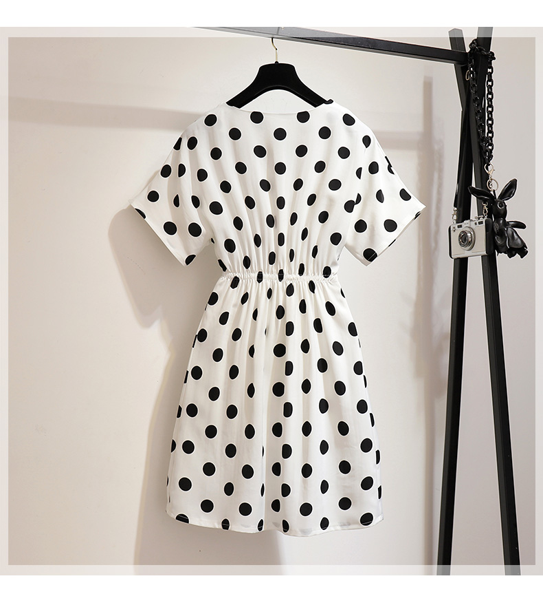 Dress4683 ชุด 2 ชิ้น เดรสแขนสั้นลายวงกลมพื้นสีขาวผ้าชีฟองเนื้อหนาเอวยางยืด+กระโปรงยาวป้ายผูกเอวผ้ามุ้งแต่งหมุด งานเซ็ทสองชิ้นแมทช์ได้ลงตัว งานดีดีเทลดีงาม แยกใส่กับตัวอื่นก็สวยคุ้มไปอีก