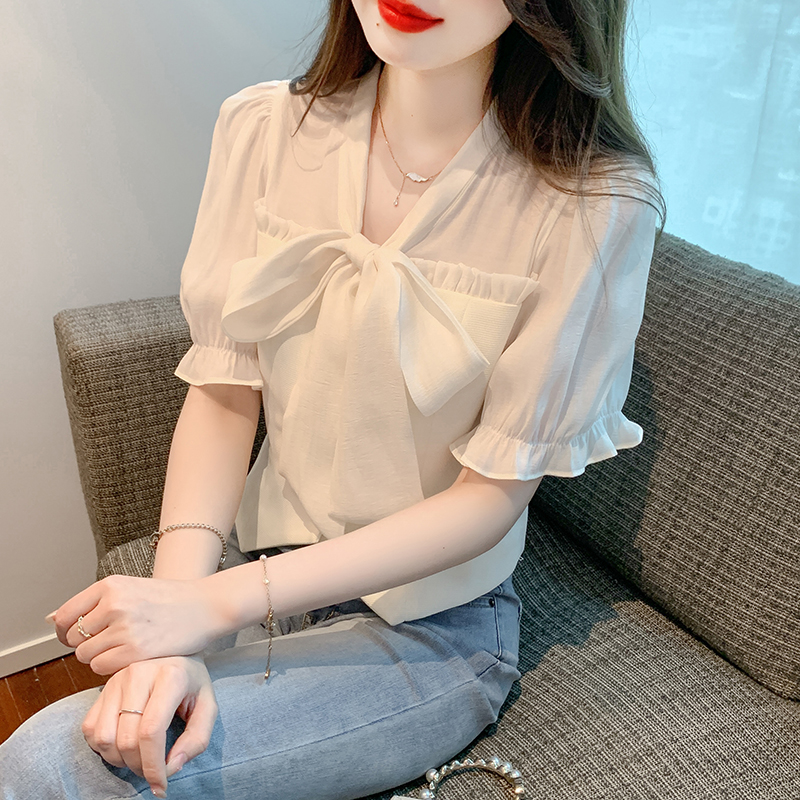 เสื้อเชิ้ตผู้หญิงแขนยาว เสื้อเชิ้ตผู้หญิงใส่ทํางาน 390 บาทต่อชิ้น ฟรีค่าจัดส่ง