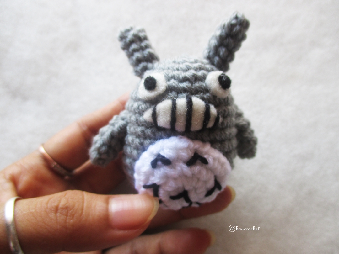 พวงกุญแจแมวโทโทโร่ถัก Totoro amigurumi crochet keychain