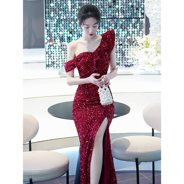 ชุดราตรี ชุดราตรีสวยหรู แบบ ทันสมัย Evening dress