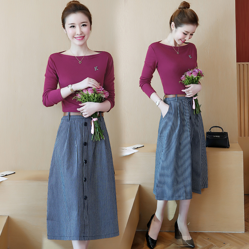 Set_bs1775 ชุดเซ็ท 2 ชิ้น(เสื้อ+กระโปรง) เสื้อแขนยาวคอปาดสีม่วงเปลือกมังคุด + กระโปรงยาวลายริ้วสีกรมแต่งกระดุมหน้าผ้าคอตตอนยีนส์เนื้อดี งานเซ็ทเข้าชุดสุดน่ารัก ดีเทลเก๋ๆ ดีงาม แมทช์ได้ลงตัวเข้ากันดูดีที่สุด